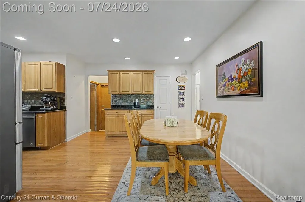 811 Nightingale Street Dearborn City MI 48128