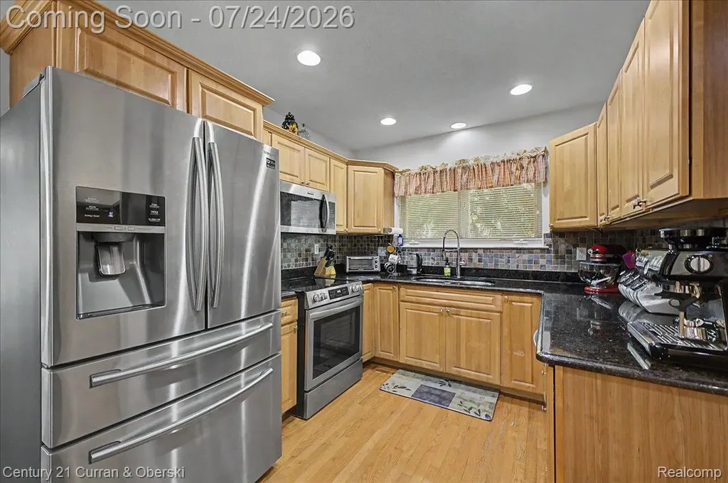 811 Nightingale Street Dearborn City MI 48128