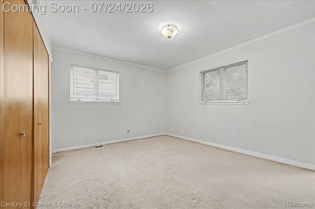 811 Nightingale Street Dearborn City MI 48128