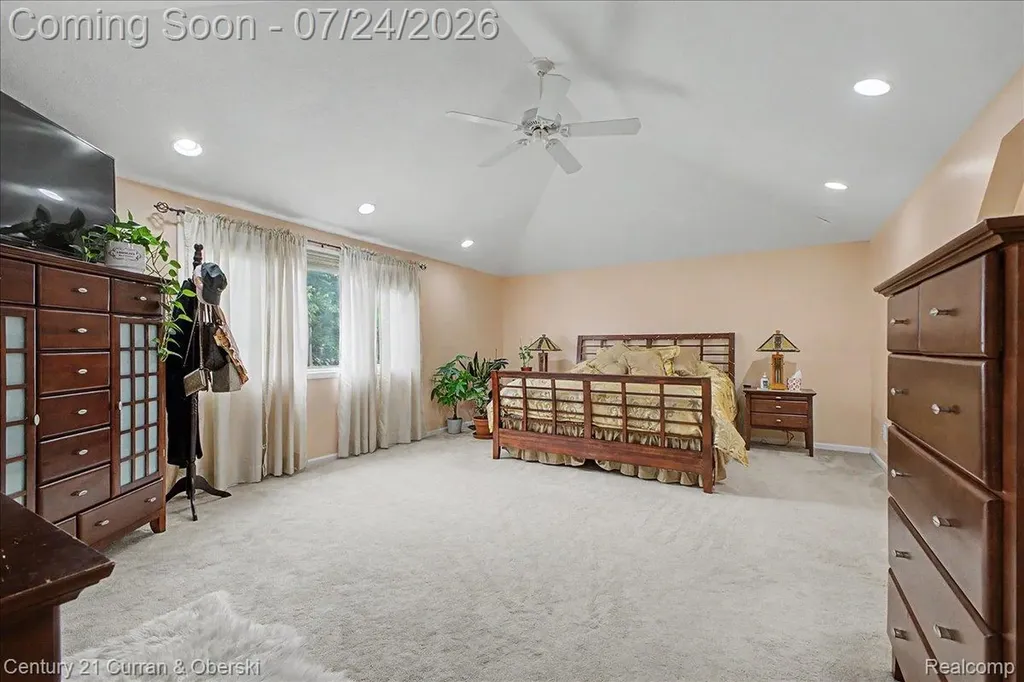 811 Nightingale Street Dearborn City MI 48128