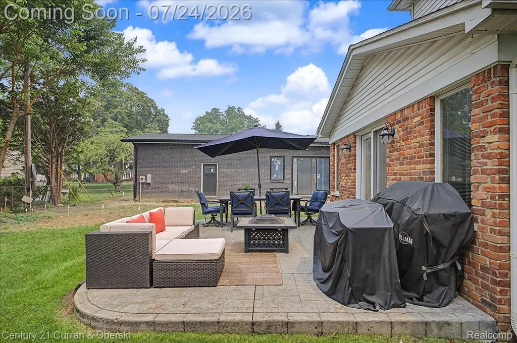 811 Nightingale Street Dearborn City MI 48128