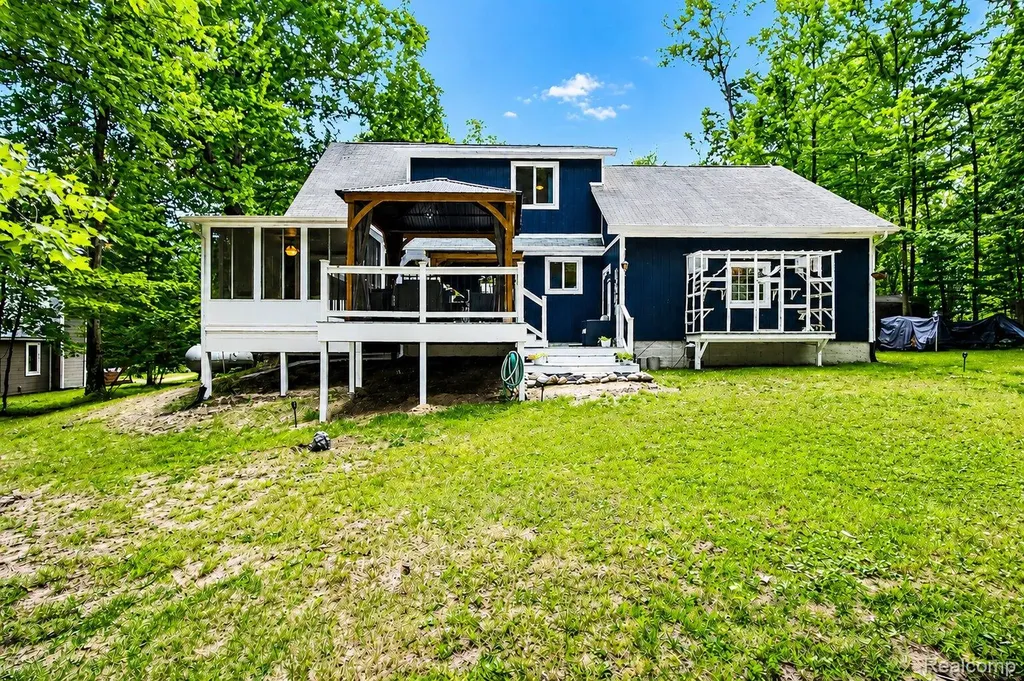 7170 Oak Hollow Trail Freeman Township MI 48632