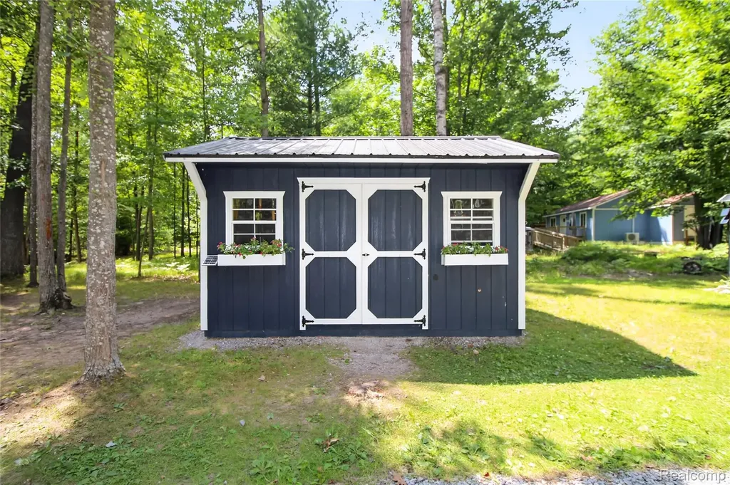 7170 Oak Hollow Trail Freeman Township MI 48632