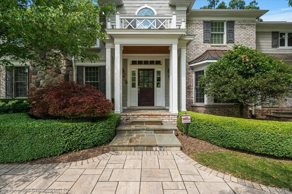 937 Mitchell Court Bloomfield Hills City MI 48304