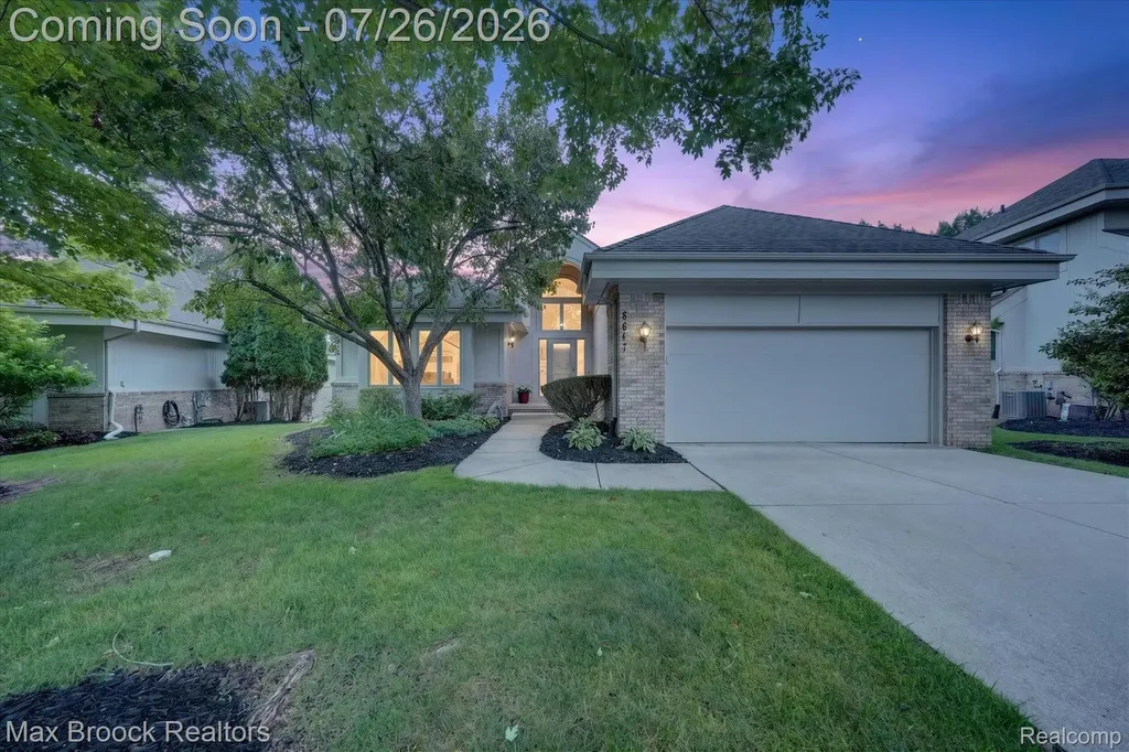 6647 Pleasant Lake Court West Bloomfield Charter Township MI 48322
