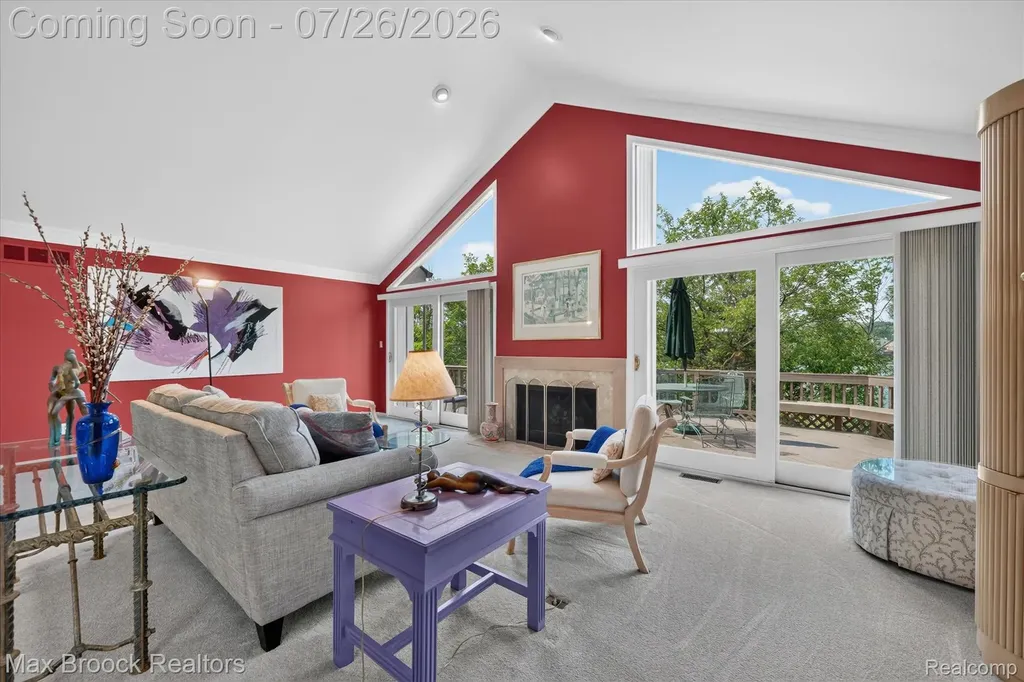 6647 Pleasant Lake Court West Bloomfield Charter Township MI 48322