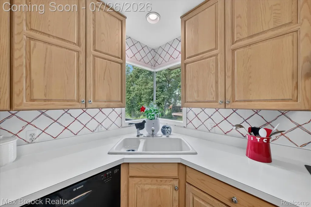 6647 Pleasant Lake Court West Bloomfield Charter Township MI 48322