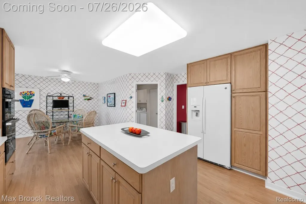 6647 Pleasant Lake Court West Bloomfield Charter Township MI 48322