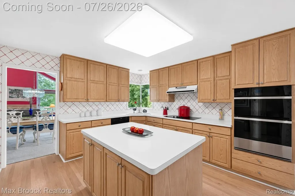 6647 Pleasant Lake Court West Bloomfield Charter Township MI 48322