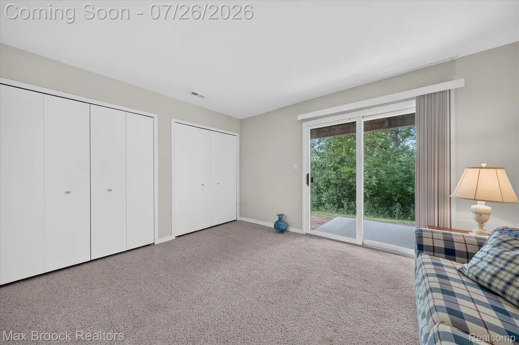 6647 Pleasant Lake Court West Bloomfield Charter Township MI 48322