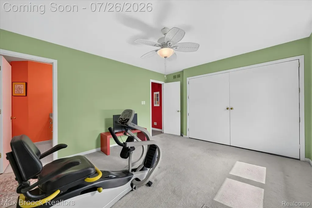 6647 Pleasant Lake Court West Bloomfield Charter Township MI 48322