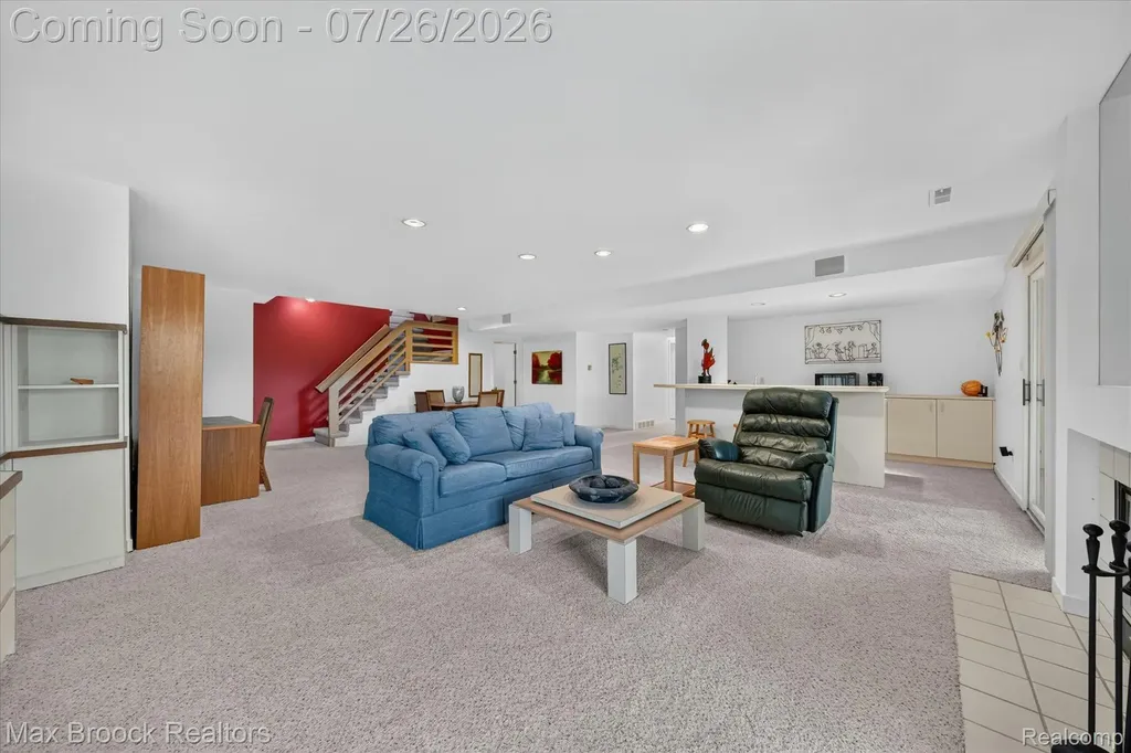 6647 Pleasant Lake Court West Bloomfield Charter Township MI 48322