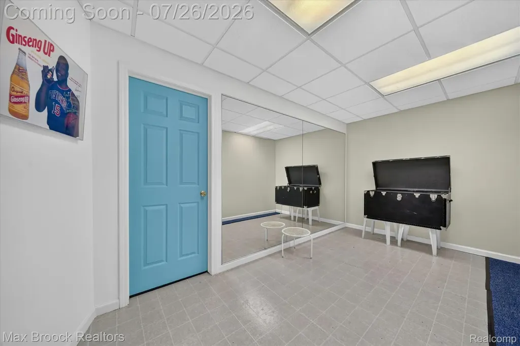 6647 Pleasant Lake Court West Bloomfield Charter Township MI 48322