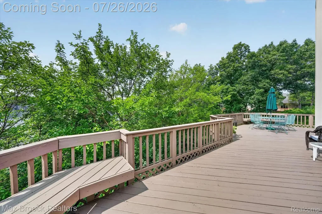 6647 Pleasant Lake Court West Bloomfield Charter Township MI 48322