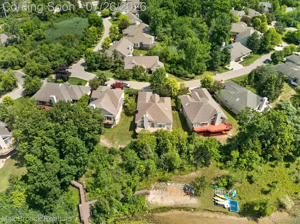 6647 Pleasant Lake Court West Bloomfield Charter Township MI 48322