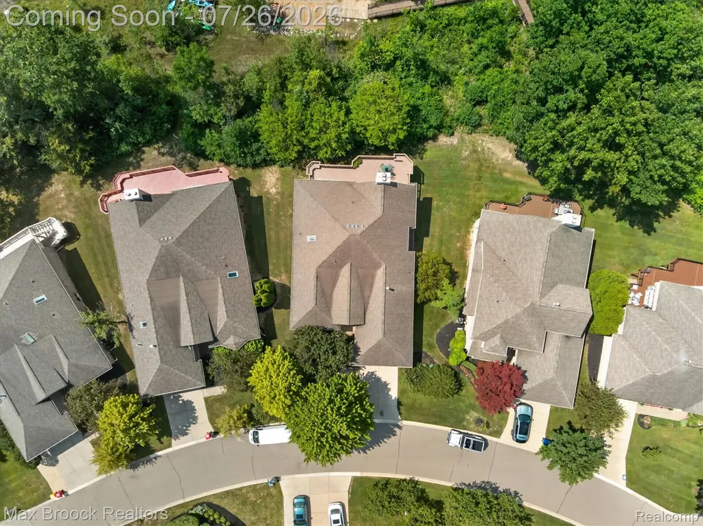 6647 Pleasant Lake Court West Bloomfield Charter Township MI 48322