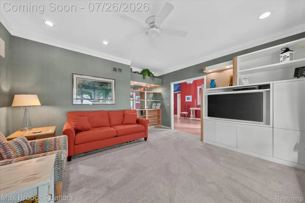 6647 Pleasant Lake Court West Bloomfield Charter Township MI 48322