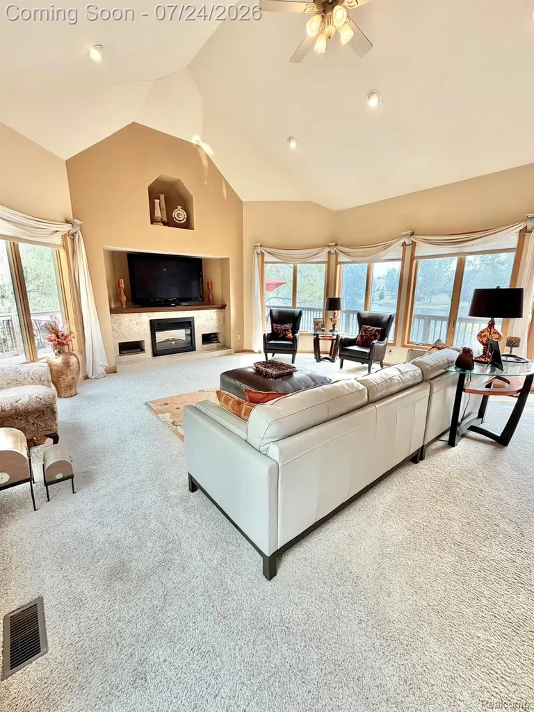 2547 S Shore Drive Flint Charter Township MI 48433
