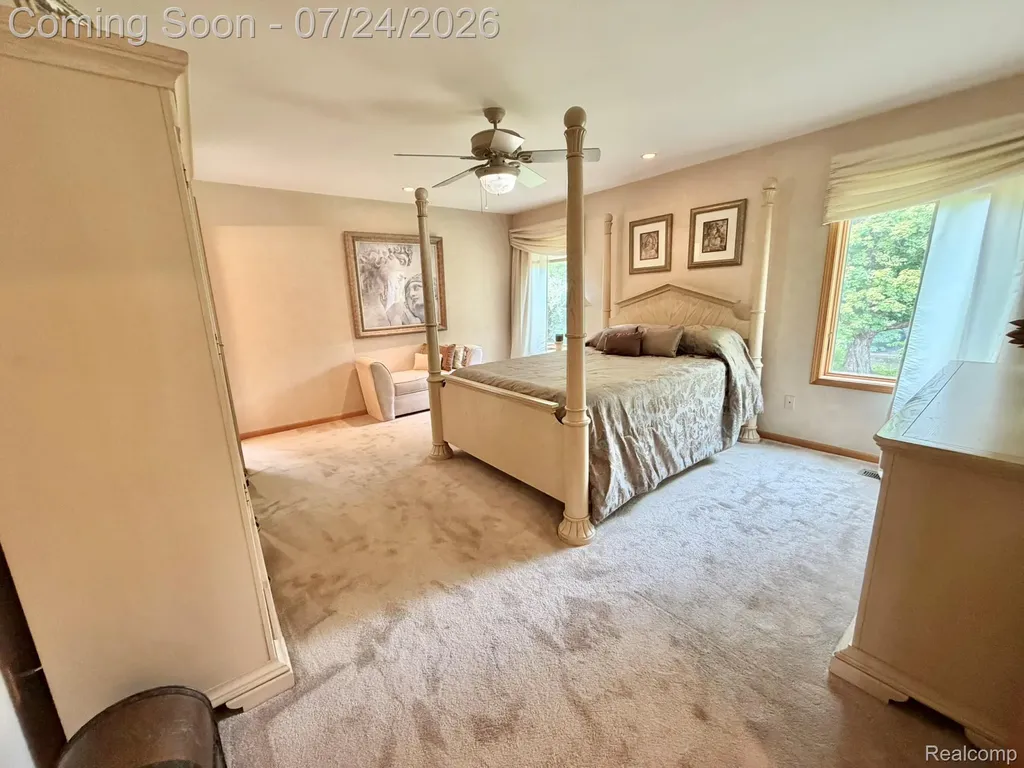 2547 S Shore Drive Flint Charter Township MI 48433