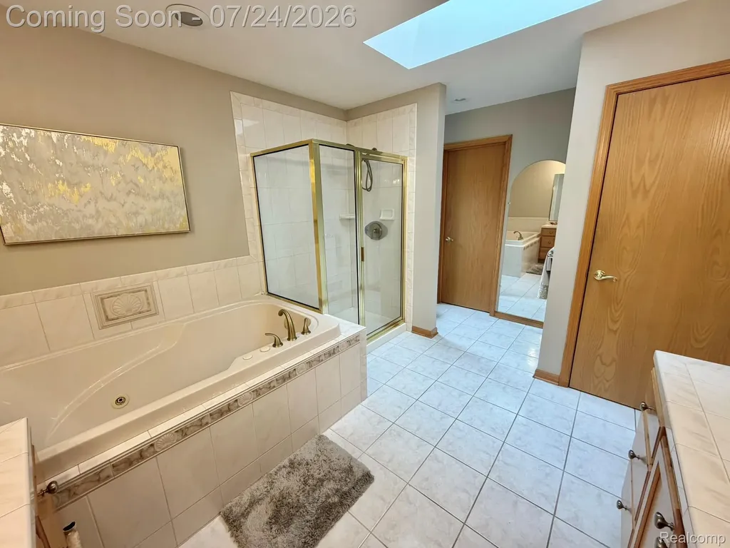 2547 S Shore Drive Flint Charter Township MI 48433