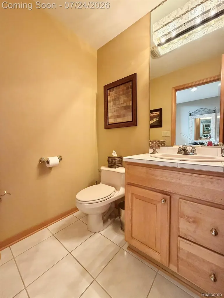 2547 S Shore Drive Flint Charter Township MI 48433