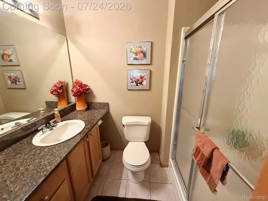 2547 S Shore Drive Flint Charter Township MI 48433