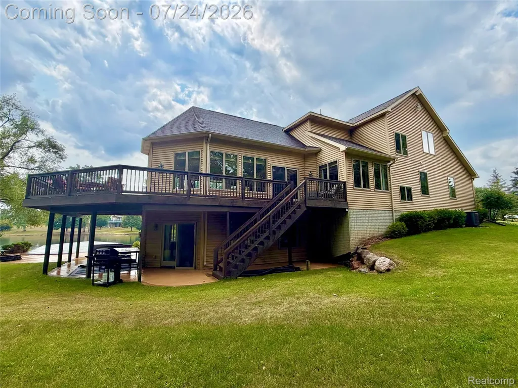 2547 S Shore Drive Flint Charter Township MI 48433