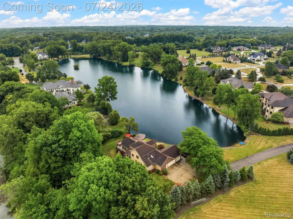 2547 S Shore Drive Flint Charter Township MI 48433