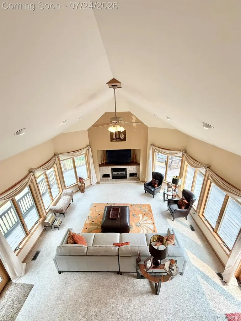 2547 S Shore Drive Flint Charter Township MI 48433