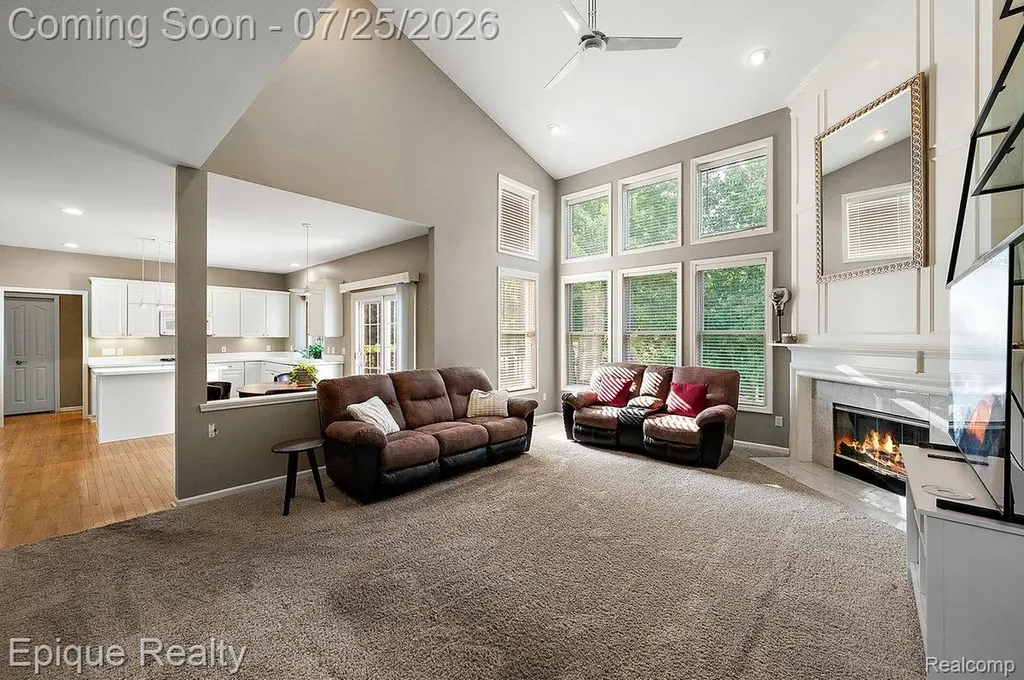 1909 Catlin Drive Rochester City MI 48306