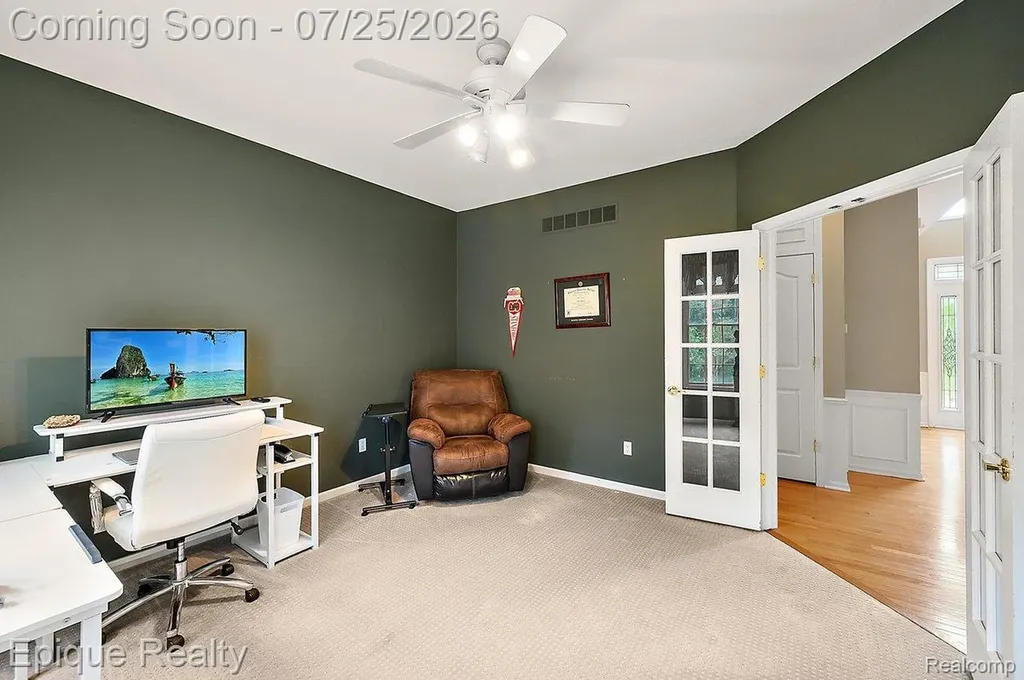 1909 Catlin Drive Rochester City MI 48306