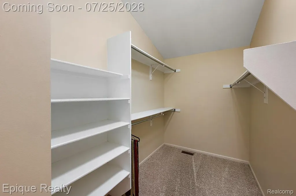 1909 Catlin Drive Rochester City MI 48306