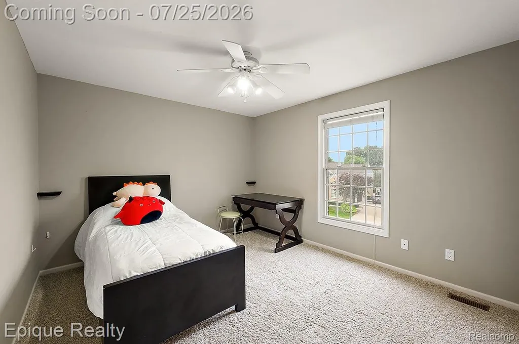 1909 Catlin Drive Rochester City MI 48306