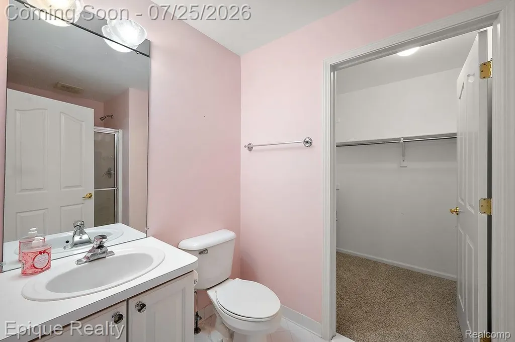 1909 Catlin Drive Rochester City MI 48306