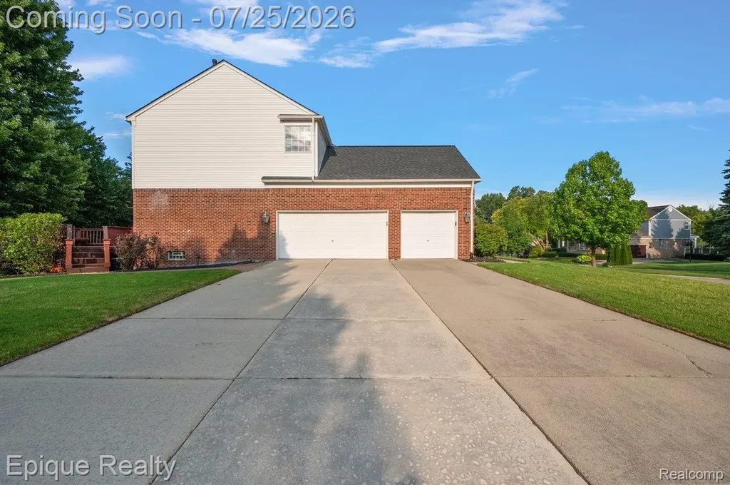 1909 Catlin Drive Rochester City MI 48306