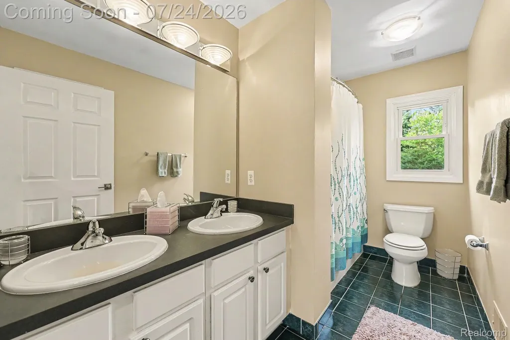 12201 Chandler Drive Plymouth Charter Township MI 48170