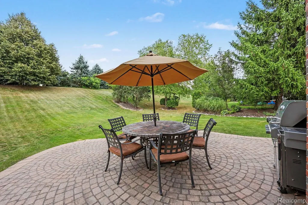 12201 Chandler Drive Plymouth Charter Township MI 48170