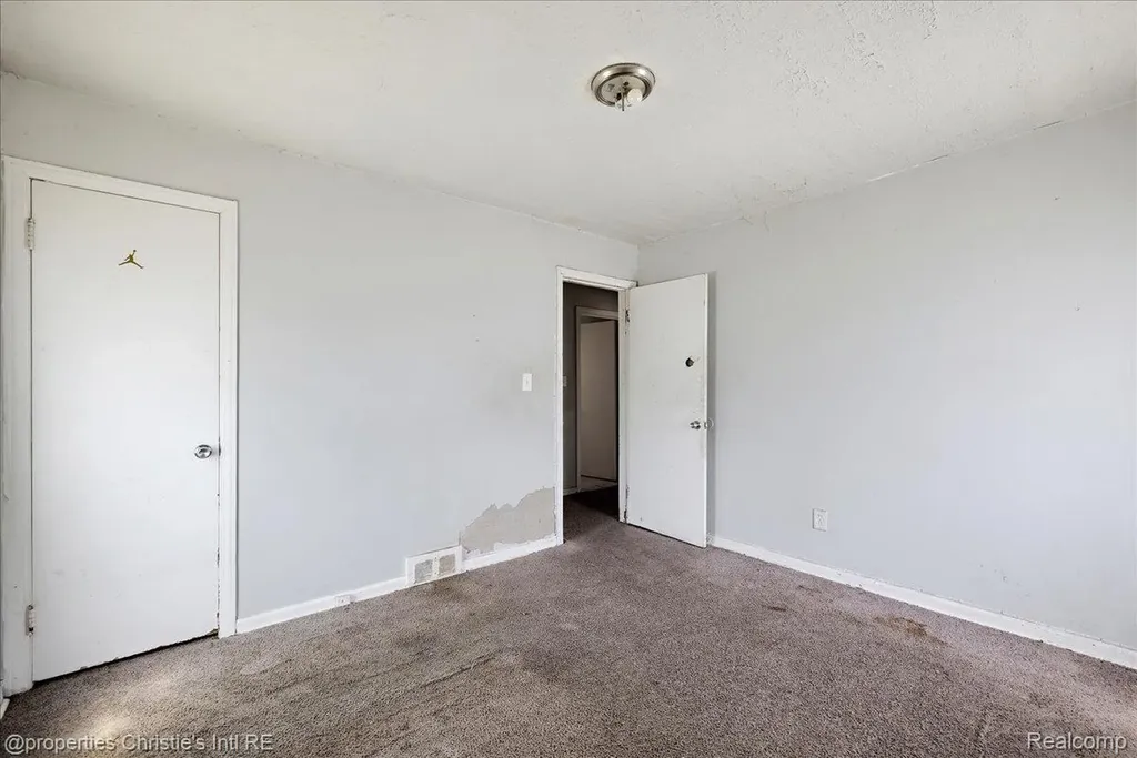 16101 Fenmore Street Detroit City MI 48235