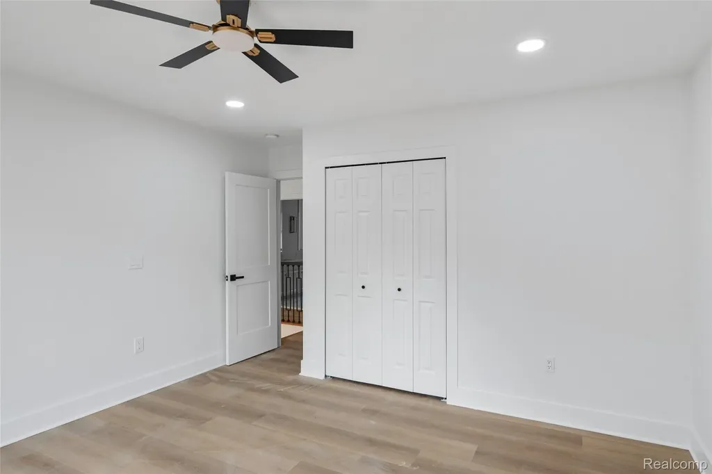2841 Treyburn Lane West Bloomfield Charter Township MI 48324