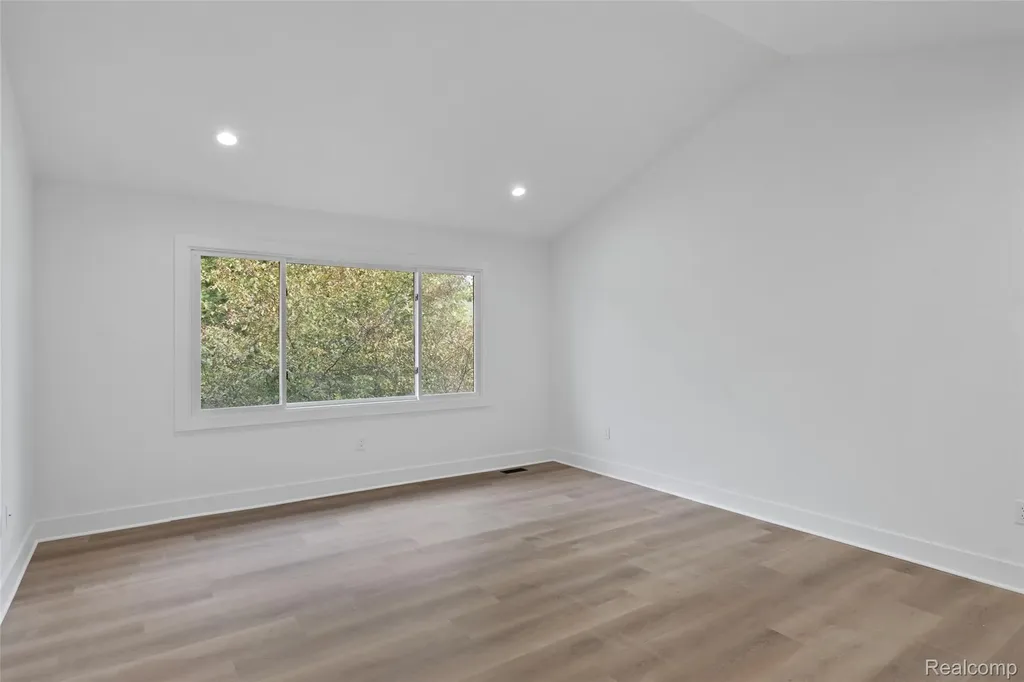2841 Treyburn Lane West Bloomfield Charter Township MI 48324