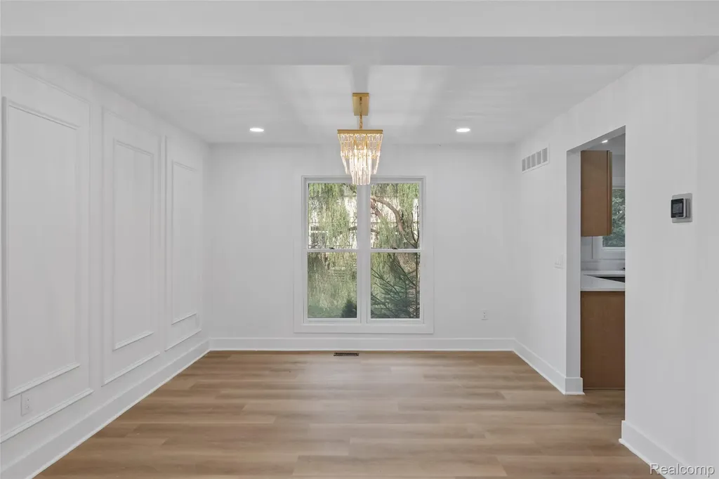 2841 Treyburn Lane West Bloomfield Charter Township MI 48324