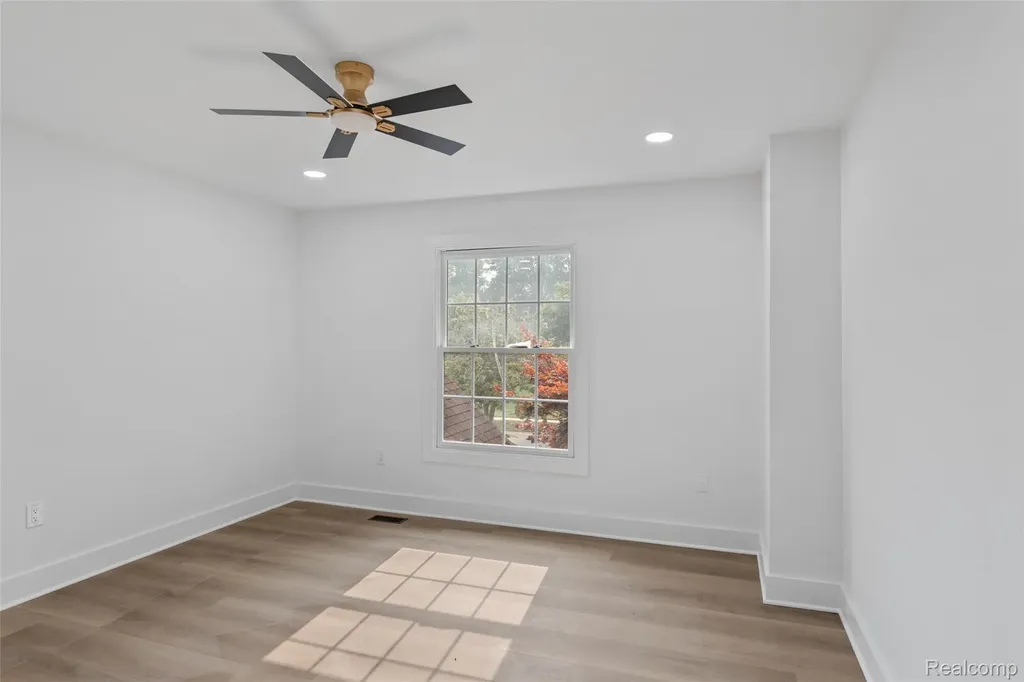 2841 Treyburn Lane West Bloomfield Charter Township MI 48324