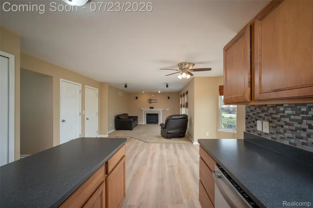 10117 Island Lake Drive Taylor City MI 48180