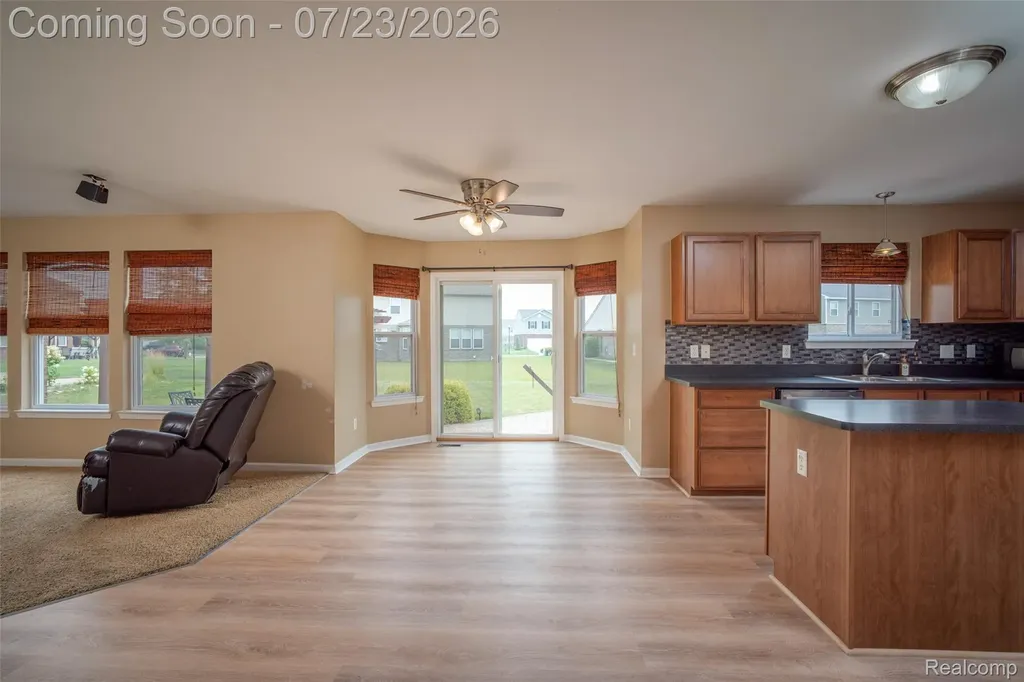 10117 Island Lake Drive Taylor City MI 48180