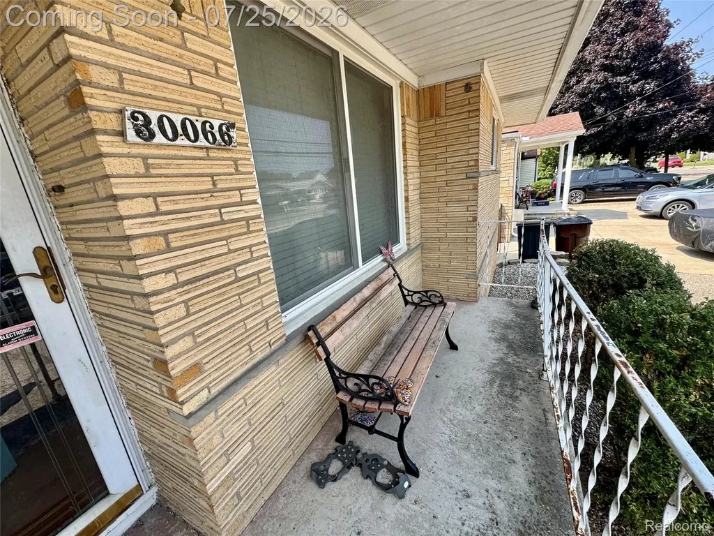 30066 Bayview Drive Gibraltar City MI 48173