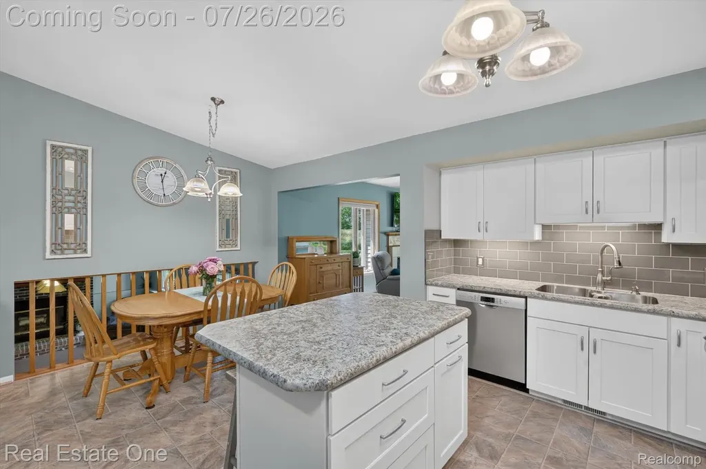 7255 Hall Road Springfield Charter Township MI 48350
