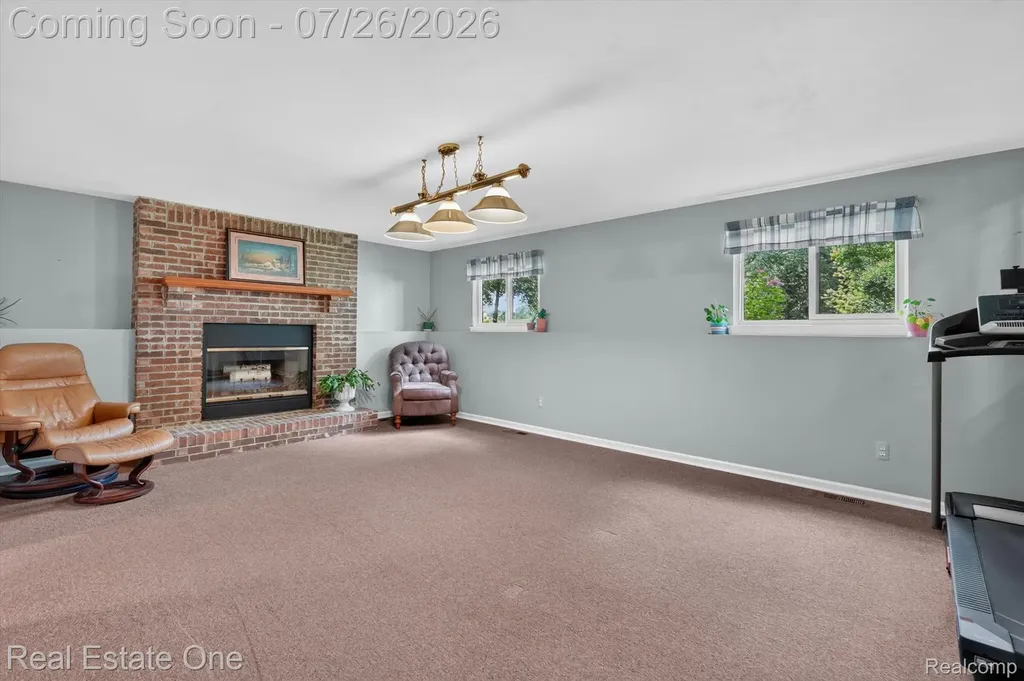 7255 Hall Road Springfield Charter Township MI 48350