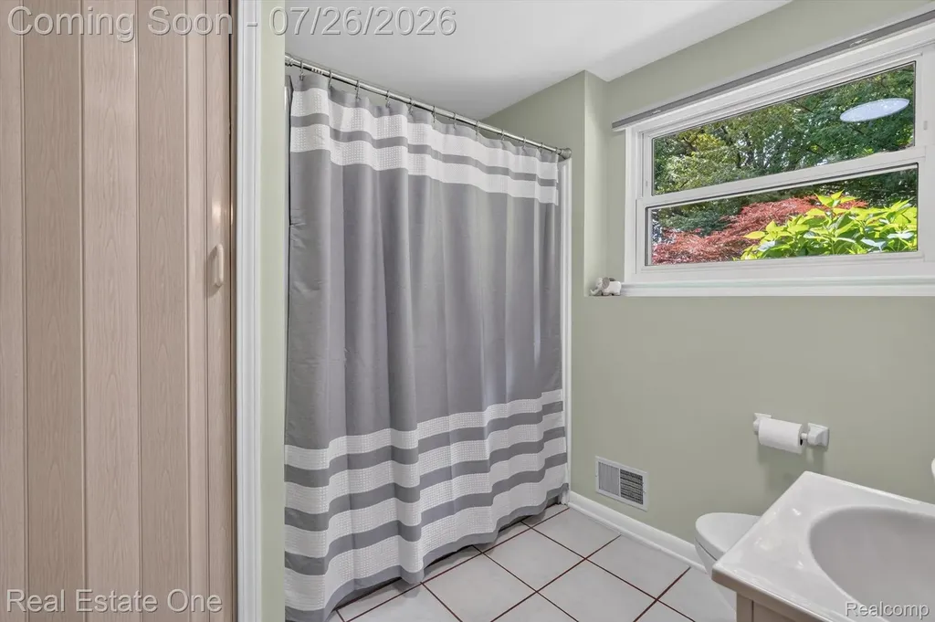 7255 Hall Road Springfield Charter Township MI 48350