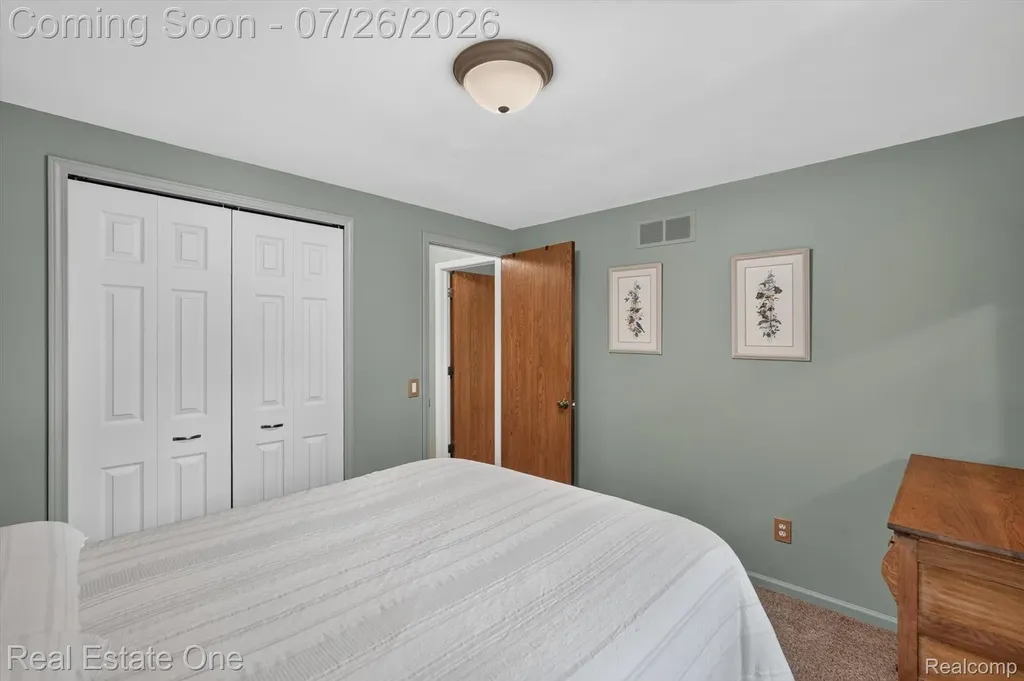 7255 Hall Road Springfield Charter Township MI 48350