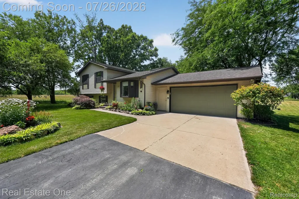 7255 Hall Road Springfield Charter Township MI 48350